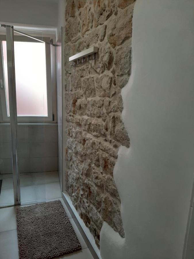 Apartment Lino - City Center Rovinj Bagian luar foto