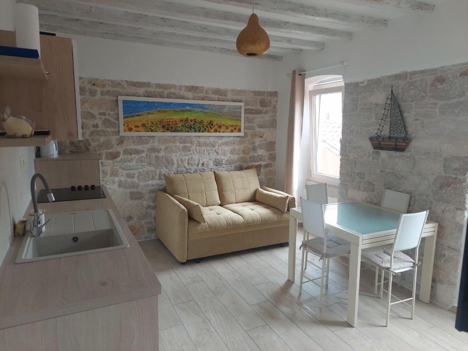 Apartment Lino - City Center Rovinj Bagian luar foto
