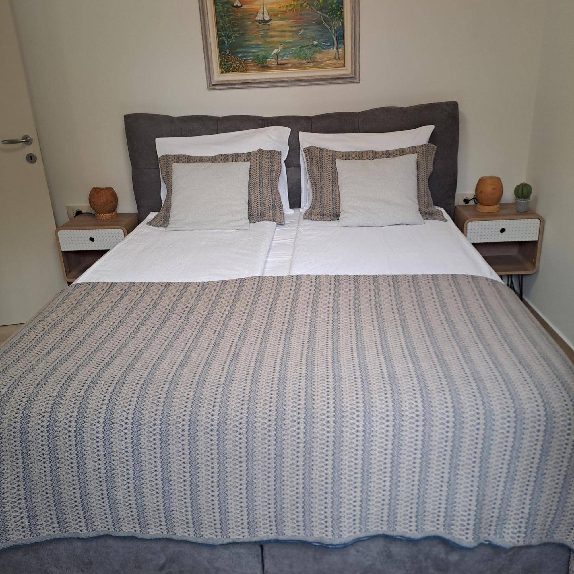 Apartment Lino - City Center Rovinj Bagian luar foto